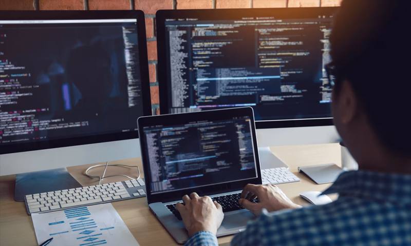 数据科学选型：R与Python如何赋能凤阳县网站建设？